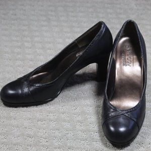 Aerology by Aerosoles Size 6.5 Black 3" Heels